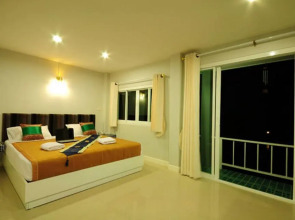 Baan Chay Namm Resort