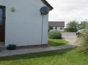 The Wee Gem - 9 Milking Hill Park