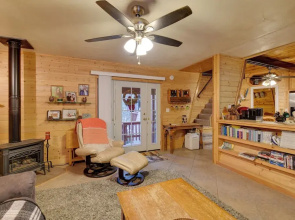 Near Hiking & Golfing: Munds Park Cabin w/ Deck!