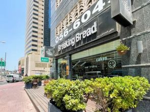 Swanky 1 BR Apt Marina Pinnacle