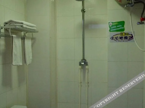 Xinjia Express Hotel Gongren Road