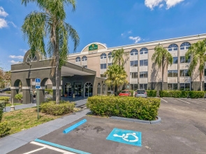 La Quinta Inn & Suites by Wyndham Miami Lakes