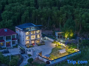 Yuepu Courtyard Green Forest Wild Luxury Family Holiday Homestay (Anji Yunshang Grassland Branch)