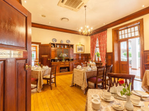 Courtyard Hotel Arcadia