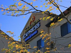 Holiday Inn Express & Suites South - Lincoln by IHG