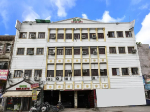 Hotel Neelkanth