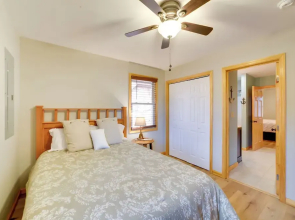 Cozy Waverly Cabin w/ Fireplace & Deck!