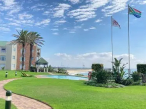 Holiday Paradise @ 252 Brookes Hill Suites