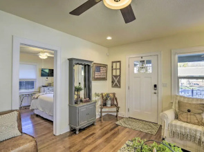 Ideally Located Chico Home - Fire Pit & Grill