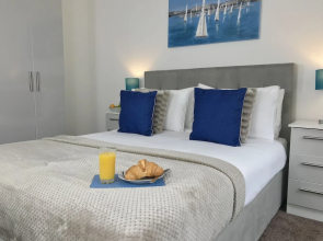Lux Blu - Truro Apartment