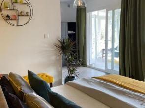 Las Filipinas, Apartment Lemoni