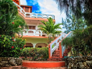 Coral Cove Wellness Resort