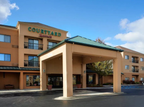 Courtyard Detroit Utica