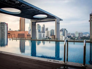 D'Majestic Place by Widebed