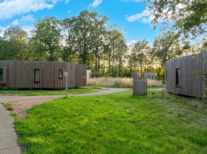 Suite in Forest Dockside Near Tournai