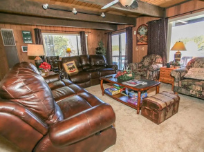 Alpine Ski & Tee-1615 by Big Bear Vacations