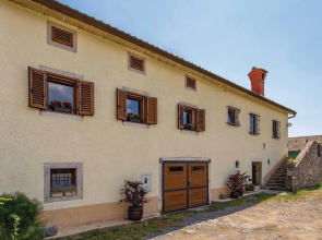 Nice Home in Jurdani With Wifi and 2 Bedrooms