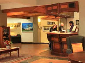 Far Hills Country Hotel