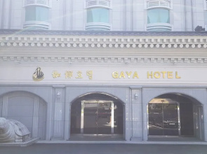 Gaya Hotel