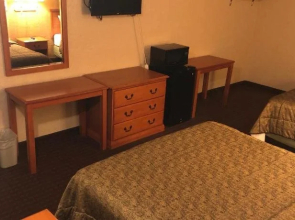 Deluxe Inn