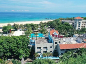 Forest Inn (Wanning Riyuewan Surfing)
