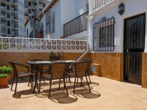 Aptos Pueblo Andaluz  Nerja