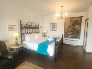 Unit 4 Provence Passage Lavender Dreams