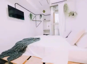 Minimalist Loft 1002