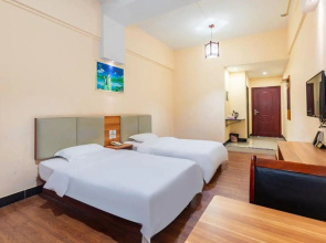 Hello Light Hotel（Zhuhai Chinatown Market）