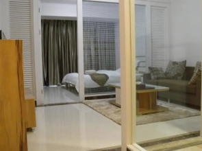 Maple Leaf Guihuayuan Business Apartment