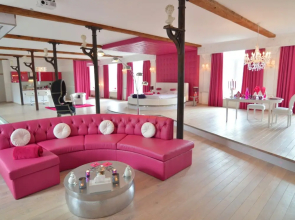 Lush Apartment with Sauna, Hot Tub, Mountain Views in Ensival