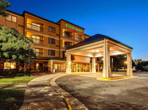 Courtyard by Marriott Springfield