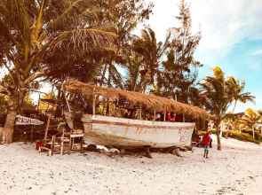 Bush Beach Backpackers