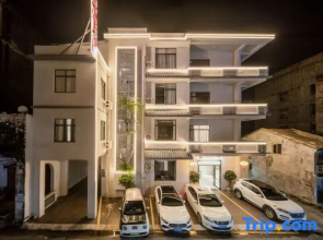 Liangyu Homestay (Beihai Old Street Scenic Area High-speed Railway Station)