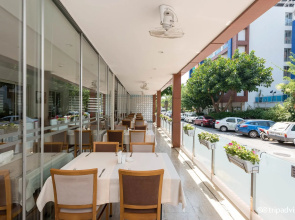 Riviera Hotel & Spa