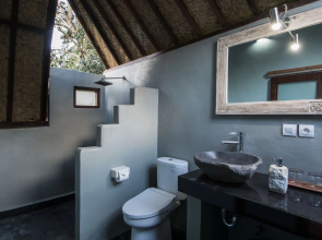 Apit Lawang Villas