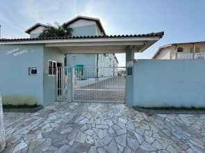 Apartamento beira mar com wifi, ar condicionado, 1 garagem, Check in 11h e Check out 15h