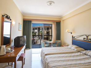 Tsokkos Gardens Hotel & Apartments