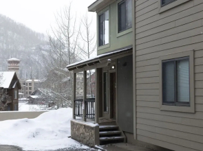 Edelweiss Five Bedroom Townhome 5 Hotel Room by Redawning
