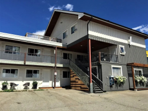 Snow Valley Lodging