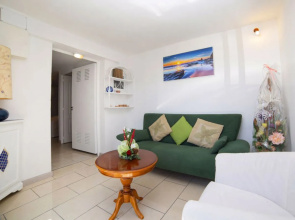 Apartment La Marina