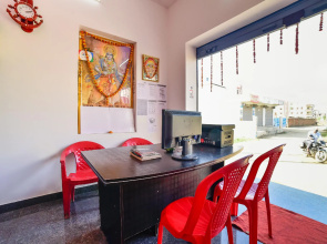 SPOT ON 76526 Devlok Guest House
