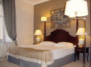 Optima Collection Medievale Львов