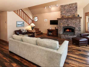Oslo's Hideaway by Tahoe Mountain Properties