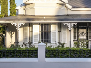 Middedorp Villa and Apartments