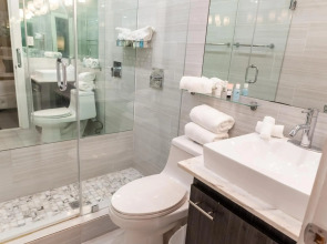 Catalina Hotel & Beach Club