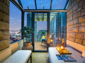 Huachen International Hotel