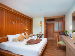 Serenotel Pattaya Beach Front