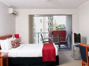 Skyline Court Apartments