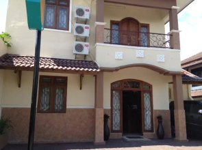 Larasati Guest House